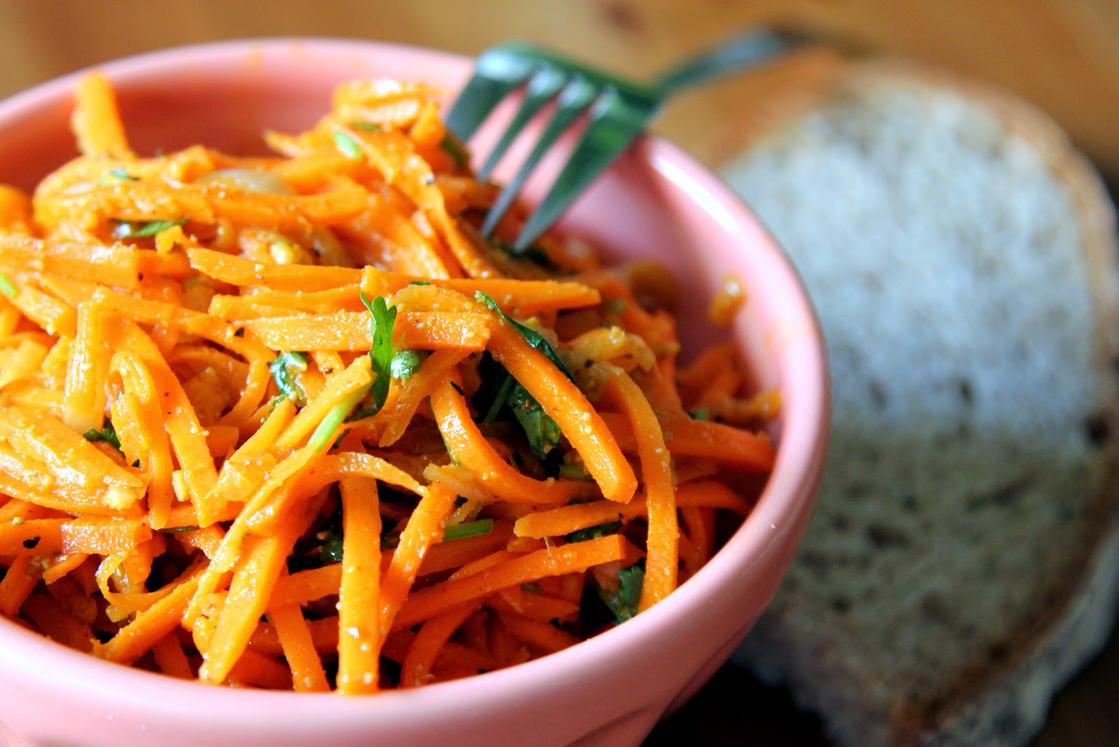 Как приготовить сочную и ароматную морковь по-корейски